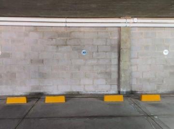 Garage · 12m² · Se Vende Cochera Cubierta en Amarras Center 4