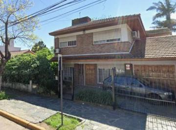 Casa · 220m² · 6 Ambientes · 2 Cocheras · Casa de 6 Ambientes - Apta Credito