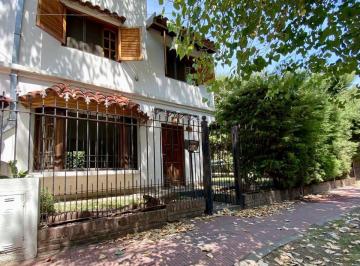Casa · 90m² · 4 Ambientes · 2 Cocheras · Venta Duplex 4 Ambientes Semicerrado