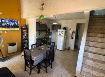 PH · 60m² · 3 Ambientes · 2 Cocheras · Venta PH 2 Pisos 3 Ambientes Centro de José C. Paz