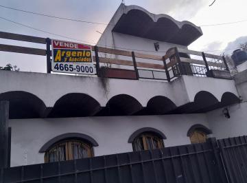 Casa · 150m² · 6 Ambientes · 3 Casas Sobre Lote Propio de 329 m² - Liquido X Viaje