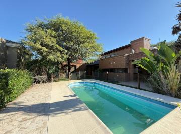 Casa · 250m² · 4 Ambientes · 1 Cochera · Venta Casa 3 Dorm Las Terrazas Valle Escondido