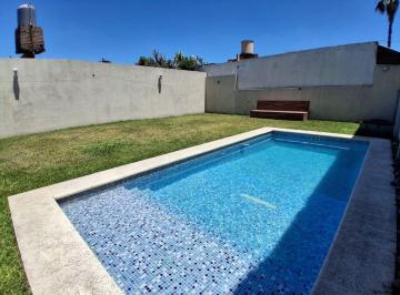 Casa · 124m² · 3 Ambientes · 3 Cocheras · Casa Venta 3 Amb Tablada Pileta Quincho Parrilla