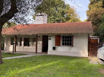 Casa · 140m² · 4 Ambientes · 1 Cochera · Venta Casa Pinamar Zona B5 a 200 Mtrs del Centro