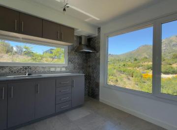 PH · 75m² · 3 Ambientes · 2 Cocheras · Casa en PH en Entorno Natural, con Vista.