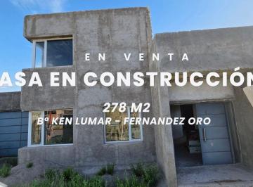Casa · 278m² · 5 Ambientes · 1 Cochera · Venta Casa en Construcción, Fernandez Oro