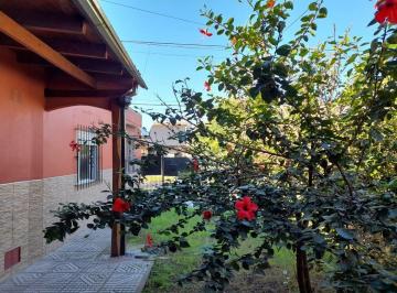 Casa · 140m² · 3 Ambientes · 1 Cochera · Venta Casa Moreno