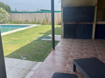 Casa · 120m² · 4 Ambientes · 2 Cocheras · Casa con Pileta Alquiler Barrio Cerrado Canning