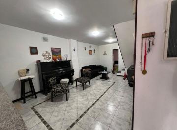 PH · 56m² · 4 Ambientes · Vta PH 4 Amb Patio Parrilla Apto Credito Ciudadela
