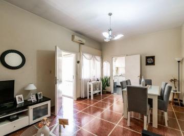 PH · 140m² · 3 Ambientes · Venta PH 3 Amb Quincho/escrito/patio V. Lynch