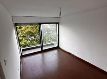 Departamento · 42m² · 3 Ambientes · Venta Apartamento 2 Dorm. con Balcón Centro