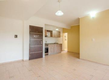 Departamento · 47m² · 3 Ambientes · Venta Depto 3 Amb con Patio y Balcon - V. Luzuriaga