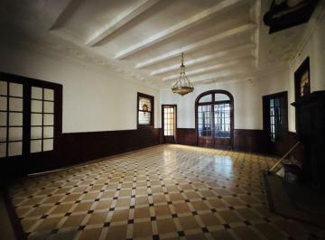 PH · 424m² · 10 Ambientes · PH en Venta en Pergamino Zona Centro