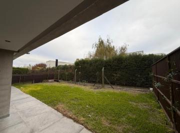 Departamento · 65m² · 3 Ambientes · 1 Cochera · Carabelas 1809, Don Bosco Pb Departamento 1