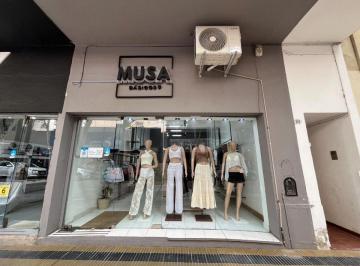 Fondo de comercio · 45m² · Fondo de Comercio Ropa Femenina Musa