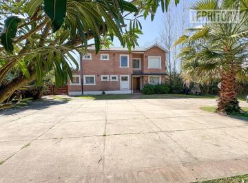 Casa de 4 ambientes, Pilar · Casa en Alquiler en El Barrio Los Fresnos, Pilar