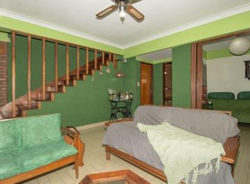 Casa de 6 ambientes, Vicente López · Casa en Venta Villa Martelli con Cochera