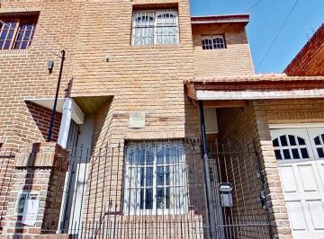 Casa · 185m² · 5 Ambientes · 2 Cocheras · Venta PH Tipo Casa 5 Ambientes Quilmes