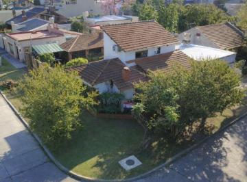 Casa · 174m² · 5 Ambientes · 1 Cochera · Venta Casa 5 Amb José Mármol