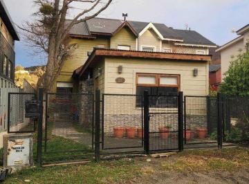 Casa · 128m² · 5 Ambientes · Dúplex 2 Dorm. en Altos del Cauquén