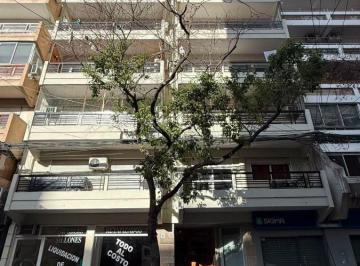 Departamento de 3 ambientes, Rosario · Rioja 1800 - 2 Dorm.