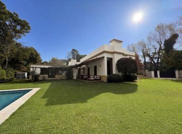 Casa · 240m² · 5 Ambientes · 5 Cocheras · Casa en Venta en Ricardo Rojas, López Camelo, Tigre