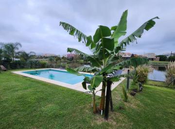 Casa · 180m² · 5 Ambientes · Casa en Venta en El Barrio San Benito | Villa Nueva | Tigre