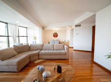 Departamento · 108m² · 4 Ambientes · 1 Cochera · Piso en Venta La Plata 3 Dorm.