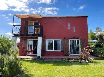 Casa · 135m² · 5 Ambientes · Casa con Apartamento en Venta en Britópolis
