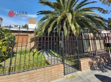 Casa · 140m² · 4 Ambientes · 2 Cocheras · Casa en Venta Bº Marquez de Sobremonte con Quincho y Pileta