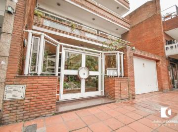 Departamento · 90m² · 3 Ambientes · 2 Cocheras · Piso de 3 Ambientes en Pleno Lanusita con Dos Cocheras y Baulera