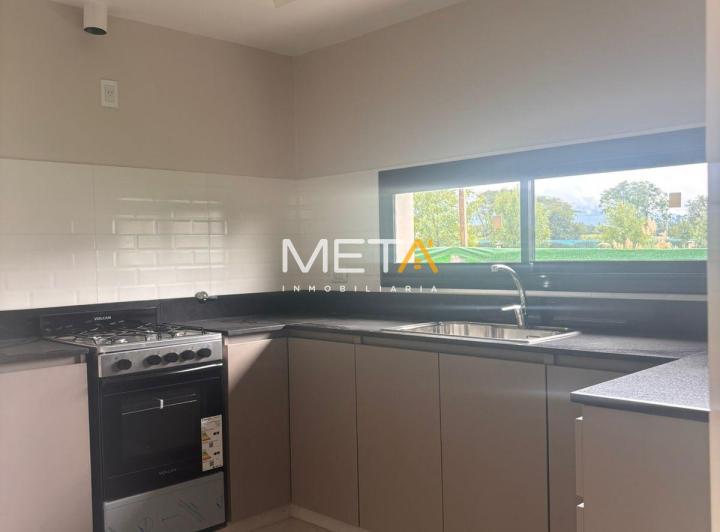Casa · 196m² · 5 Ambientes · 2 Cocheras
