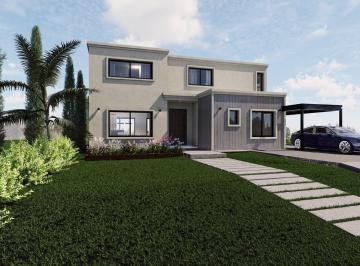 Casa · 180m² · 5 Ambientes · 4 Cocheras · Casa Moderna de 5 Amb Barrio Santa Ana con Galería, Parrilla y Gran Jardín con Piscina