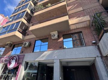 Departamento · 100m² · 4 Ambientes · ¡Oportunidad Única! Venta 3 Dorm, Av Hipolito Irigoyen