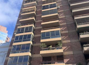 Departamento · 80m² · 4 Ambientes · ¡Oportunidad Única! Venta 3 Dorm, Av Hipolito Irigoyen