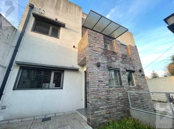PH · 100m² · 4 Ambientes · 1 Cochera · Excelente Duplex 4 Ambientes, a Solo 5 Cuadras de La Estacion Padua Norte!