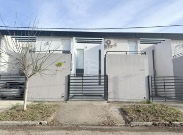 Departamento · 60m² · 4 Ambientes · 1 Cochera · Departamento en San Cayetano
