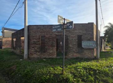 Terreno , Ciudad de Santa Fe · Terreno en C. Los Paraísos y Pje Margarita - Medidas: 9 X 18