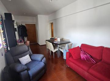 Departamento de 3 ambientes, Villa Devoto · Depto 3 Amb Contrafrente. S/luminoso. Lav. Exc Ubicación Blvr Chivilcoy. a 20 Mtrs Avda Beiro