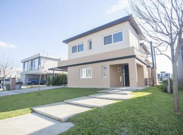 Casa · 291m² · 7 Ambientes · 5 Cocheras · Casa en Venta en Nordelta, Carpinchos a La Laguna