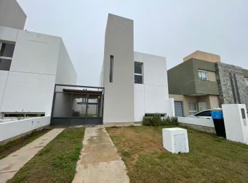 Foto · Casa Duplex 2 Dorm. en Venta San Ignacio Village Patio Amplio