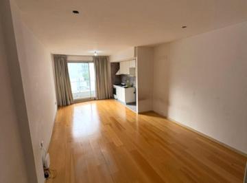 Departamento · 37m² · 1 Ambiente · Gr Amb Fte Bcon Corr Piso Rdte Baño Compl Coc a Gas Lav Baul Indc Ed C/parr Jacuzzy