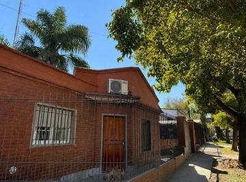 Casa · 92m² · 3 Ambientes · 3 Cocheras · Casa en Muñiz 3 Ambientes con Pileta