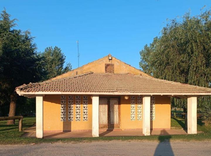 Local comercial · 448m² · 4 Ambientes · 2 Cocheras