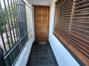 PH · 64m² · 4 Ambientes · Alquiler PH 4 Amb en Planta Alta con Patio