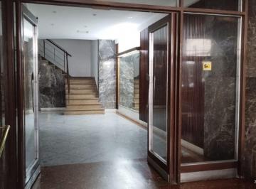 Departamento de 2 ambientes, Balvanera · Alquiler Dpto. 2 Amb. con Patio Jean Jaures Al 900