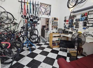 Local comercial de 1 ambiente, Villa General Mitre · Local Sobre Vía Pública. Excelente Ubicación, Sin Expensas