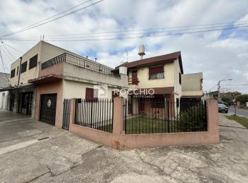 Casa · 200m² · 6 Ambientes · 2 Cocheras · Venta Casa Jose Loen Suarez