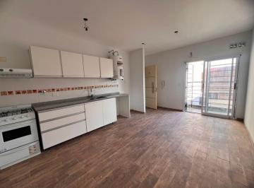 PH · 34m² · 2 Ambientes · Alquiler PH 2 Amb con Balcon Sin Expensas Gerli
