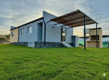 Casa · 51m² · 3 Ambientes · 1 Cochera · Casa en Venta, 2 Dorm., a 4 Cuadras de La Ruta. Villa Santa Cruz del Lago